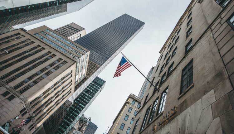 Fitch despoja a EE.UU. de su rating “AAA”