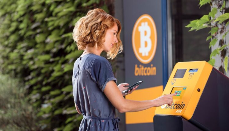 Un nuevo proyecto de ley en California podría establecer límites a los retiros de cajeros cripto, para llevarlos a USD 1.000 diarios