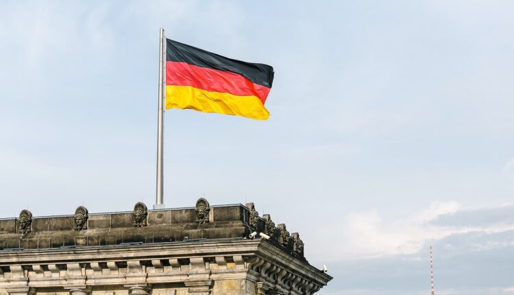 El primer sello postal criptográfico de Alemania fue presentado el 28 de octubre en Berlín. Este 2 de noviembre saldrán a circulación 250.000 cuadernillos de 1,60 euros y un NFT (non-fungible token)