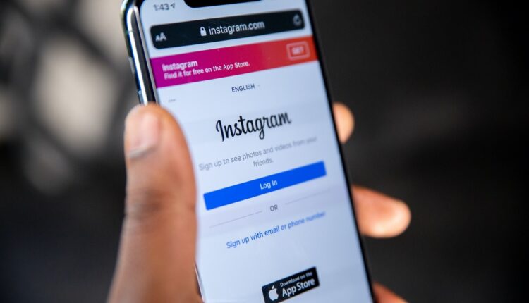 La red social Instagram está desarrollando una nueva herramienta que permitirá a los usuarios crear stickers con solo escoger la imagen con la que se quiera a partir del carrete