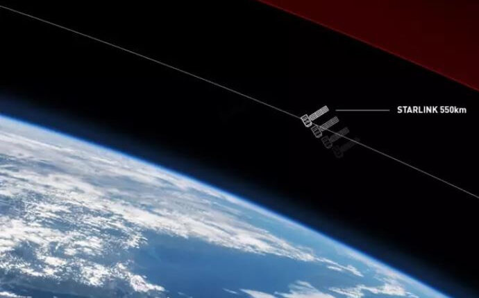 El servicio de Elon Musk permitirá en 2024 el envío de mensajes de texto, y para el año siguiente un nuevo nivel de comunicación