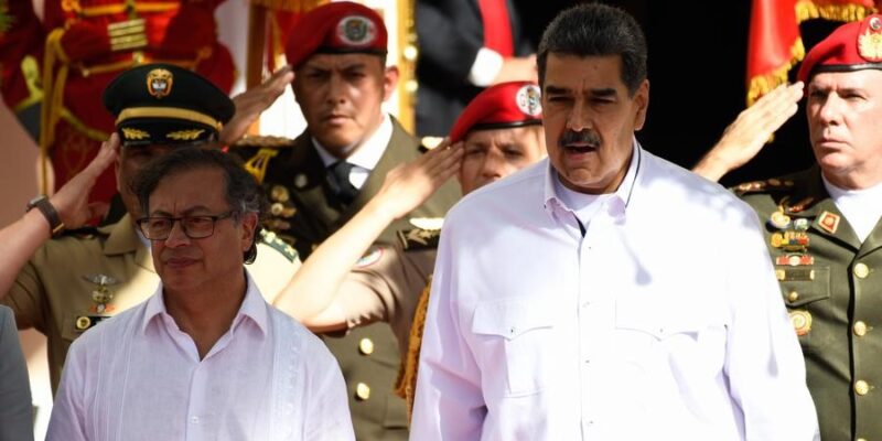 Los presidentes de Venezuela, Nicolás Maduro, y de Colombia, Gustavo Petro, se reunieron en Caracas pata tratar aspectos clave en la relación bilateral como seguridad, negocios y migración