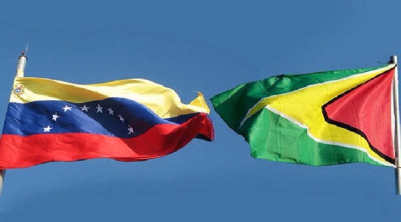 El presidente de Guyana Irfaan Alí aceptó reunirse con su homólogo de Venezuela, Nicolás Maduro, en un encuentro de alto nivel para abordar la controversia por el Esequibo
