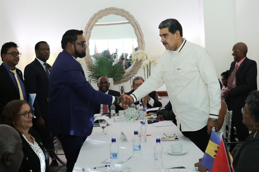 Ambos gobiernos se reunieron en San Vicente y Las Granadinas, donde acordaron encontrar soluciones a partir del diálogo