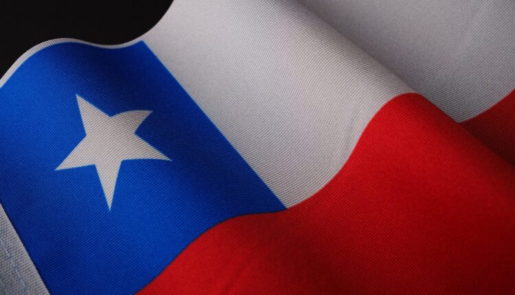 El pueblo chileno rechazó este domingo en el plebiscito convocado por el gobierno un nuevo proyecto de Constitución. La consulta alcanzó el máximo de intentos en el mandato de Gabriel Boric