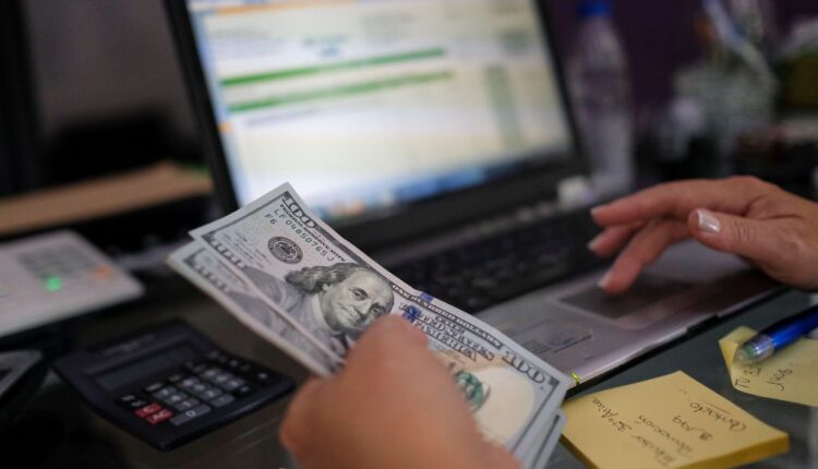 La cartera de créditos de la banca venezolana mantuvo una tendencia alcista significativa, con expansiones del 3,5 % en comparación con diciembre