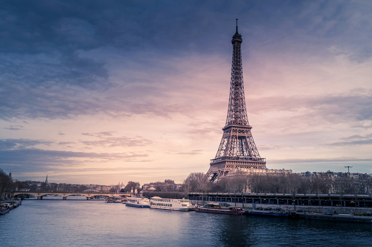 Los Juegos Olímpicos y Paralímpicos 2024, a realizarse en junio próximo en París, harán un homenaje a la Torre Eiffel. Las medallas contendrán 18 gramos de la torre original de 1889