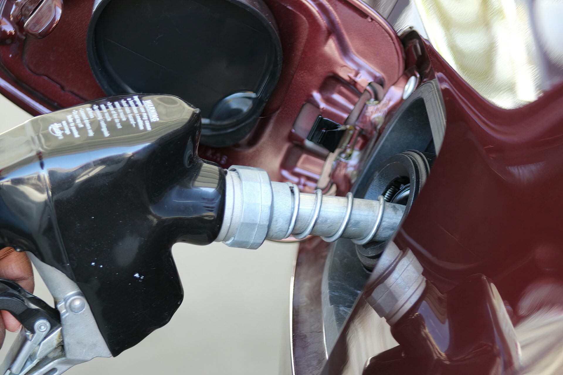El gobierno cubano anunció que el aumento de la gasolina en casi 500% entrará en vigor el próximo 1 de marzo