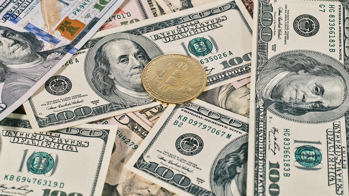 El valor del bitcoin inició esta semana rompiendo un nuevo récord, al alcanzar los 71.432 dólares en el mercado asiático