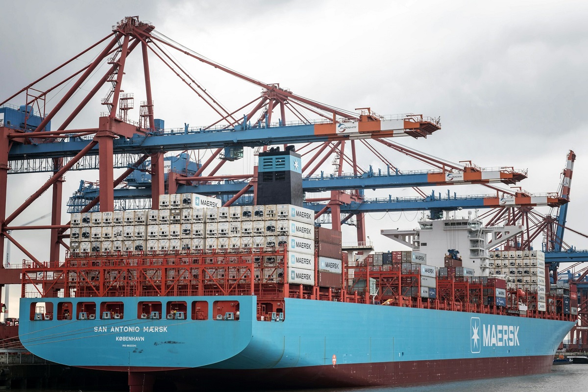 La decisión fue tomada debido a los recientes ataques perpetrados por hutíes a embarcaciones de la empresa naviera danesa Maersk, y que culminó con un barco hundido y la muerte de tres tripulantes por el ataque a otro barco