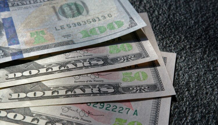 El Banco Central de Venezuela ha colocado en abril 259 millones de dólares para mantener freno al dólar