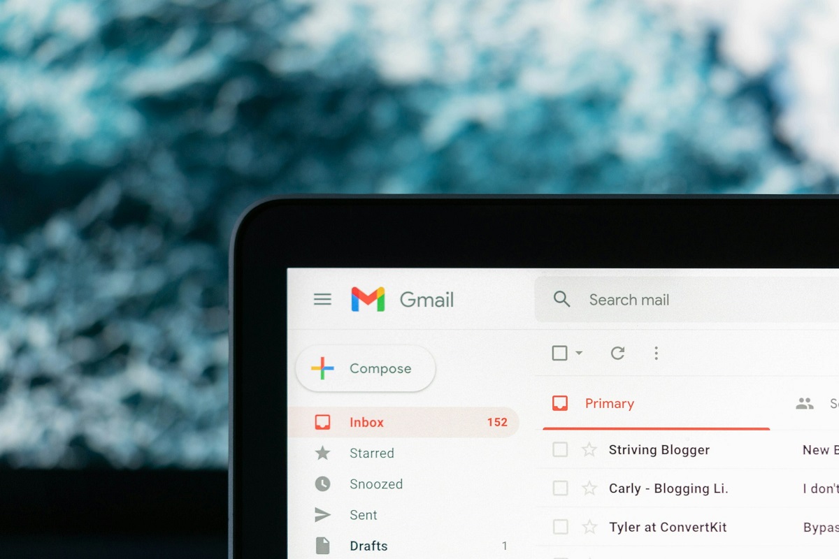 Este lunes 1 de abril el servicio de correo de Google, Gmail, alcanzó los 20 años. Con la incorporación de la IA ofrecerá a los usuarios mayor eficiencia y rapidez