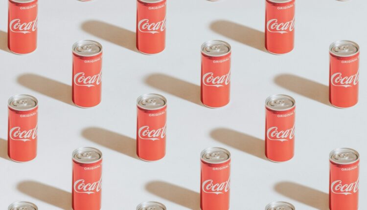 A través de un acuerdo por USD 1.100 millones entre Coca-Cola y Microsoft sobre inteligencia artificial ambos consorcios fortalecerán áreas como servicios en la nube, innovación y eficiencia