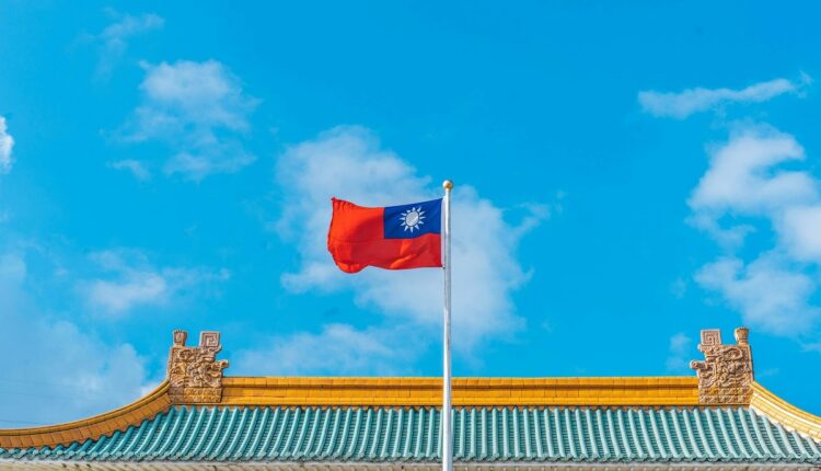 La mañana de este miércoles 3 de abril un terremoto de magnitud 7,5 sacudió la costa de Taiwán. Se reportó al menos una decena de muertos, suspensión del servicio eléctrico y comunicaciones