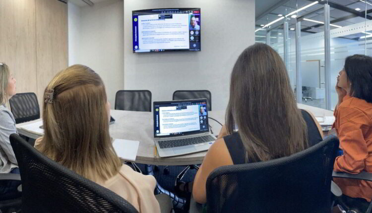 Más de 180 participantes se capacitaron con Bancamiga durante el foro virtual Revolución digital: estrategias de marketing impulsadas por IA para emprendedores