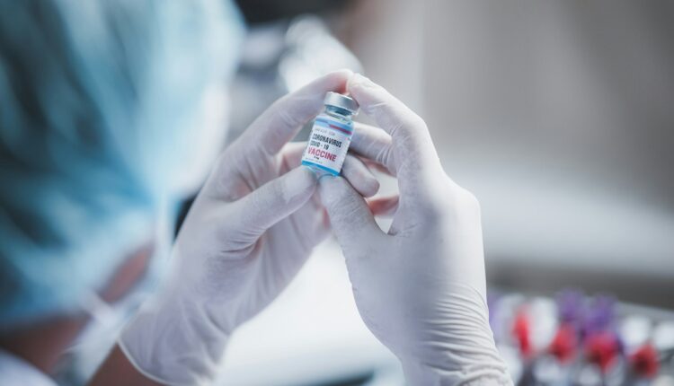 Investigadores de la Universidad de Cambridge, la Universidad de Oxford y el Instituto Tecnológico de California (Caltech) desarrollaron una nueva tecnología basada en la vacunología proactiva