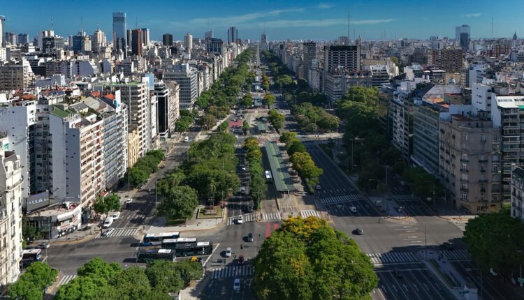 Concluida la octava revisión del acuerdo del Fondo Monetario Internacional Argentina recibirá en junio un desembolso por USD 800 millones