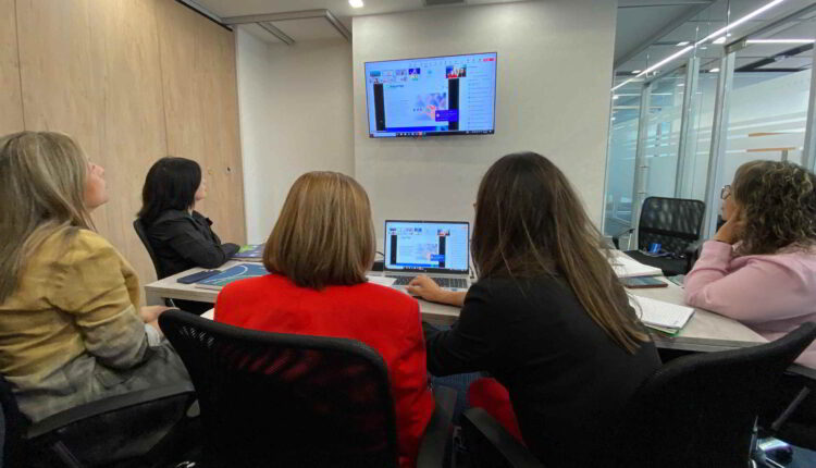 Más de 3.000 personas pertenecientes a este sector económico se han beneficiado por las iniciativas de formación del banco