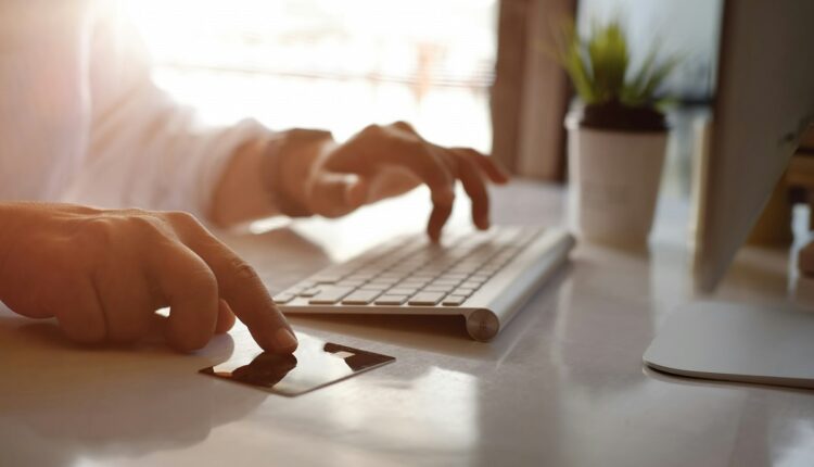 Por motivo del feriado correspondiente al santoral de San Antonio, según el calendario de la Superintendencia de las Instituciones del Sector Bancario el próximo lunes 17 de junio no habrá atención al público en taquilla de las agencias bancarias