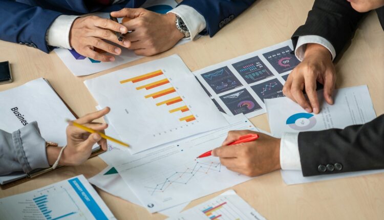 El ministro de Economía peruano, José Arista, informó este martes que el país está culminado las negociaciones para firmar un acuerdo de doble tributación con China para fines de 2024