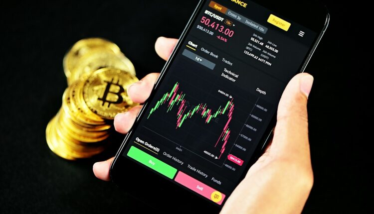 El intercambio de criptomonedas Binance anunció el restablecimiento de operaciones con tarjetas Visa y Mastercard mediante transferencias bancarias y estableciendo límites máximos en euros y dólares