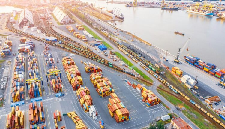 La inversión extranjera en América Latina ha experimentado una caída significativa, con Brasil y México como las economías más afectadas