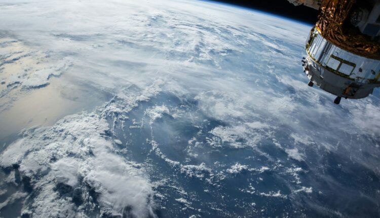 Se conoce como ciencia ciudadana y consiste en la colaboración de externos en proyectos de la NASA mediante recopilación de datos, observación del espacio o realizar experimentos