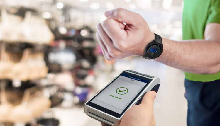 Los asistentes a la Feria Internacional de Telecomunicaciones de Venezuela participan en activaciones de marca y viven la experiencia de usar tarjetas tokenizadas