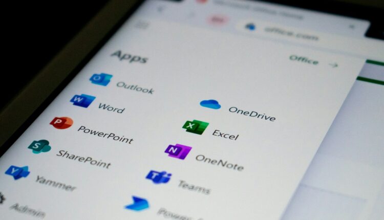 Pronto los usuarios de Outlook podrán consultar la bandeja de entrada, leer correos previamente descargados y redactar respuestas sin conexión a Internet gracias al nuevo modo offline que está desarrollando Microsoft