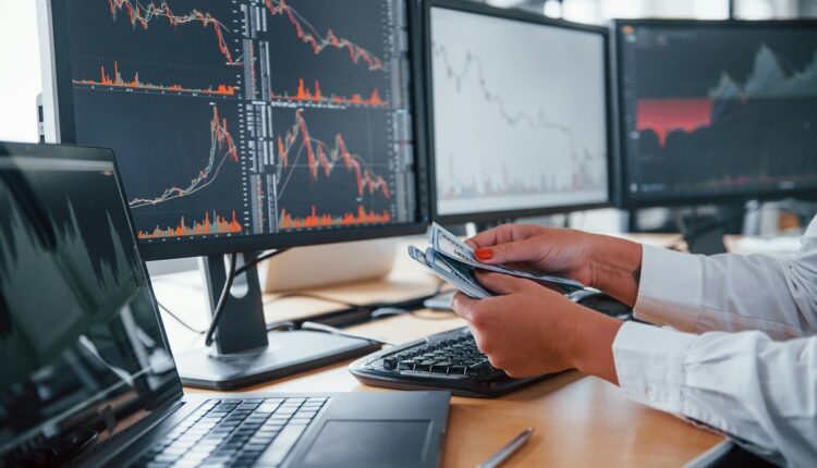 La vicepresidenta de Venezuela, Delcy Rodríguez, anunció que el país se implementará el mercado interbancario de divisas para facilitar la conexión entre las entidades bancarias