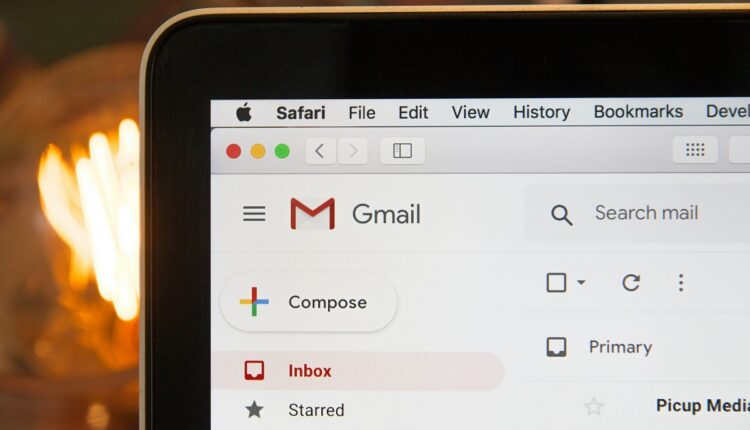 Gmail ahora ofrecerá las respuestas inteligentes contextuales de Gemini, además de las marcas de verificación en iOs y Android