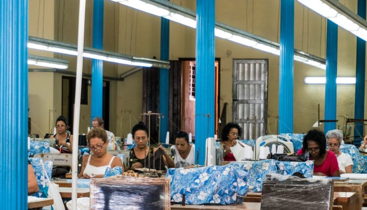 Un estudio de seis meses en Alemania conducido por Universidad de Münster y el Programa 4 Day-Week Global sobre la semana laboral de cuatro días concluyó que podría tener un impacto en la reducción del estrés de los trabajadores