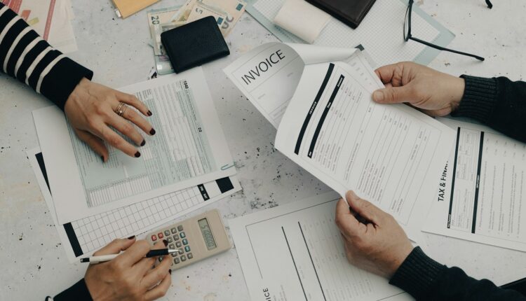 A pesar de las diferencias entre países, el Fondo Monetario Internacional prevé una disminución gradual de la inflación a nivel mundial, con un crecimiento sostenido a mediano plazo