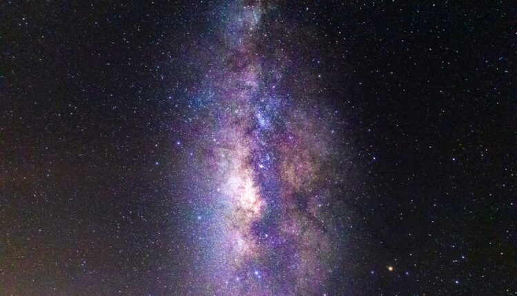 El descubrimiento por parte de un grupo de astrónomos de Países Bajos de una nueva galaxia, similar a la Vía Láctea, arroja nuevos daros sobre el espacio