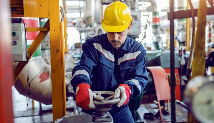 Los estadounidenses se preparan para pagar más por la calefacción durante el invierno debido, entre otras razones, a la reducción de la ayuda federal para programas de asistencia energética