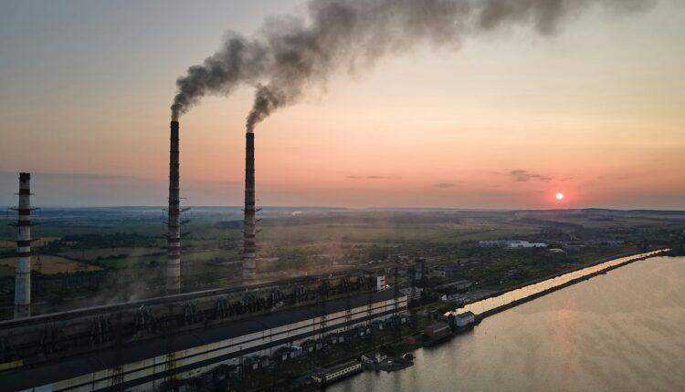 Mediante un anuncio reciente, el Gobierno británico indicó que en los próximos 25 años invertirá 26.000 millones de euros en la captura de dióxido de carbono