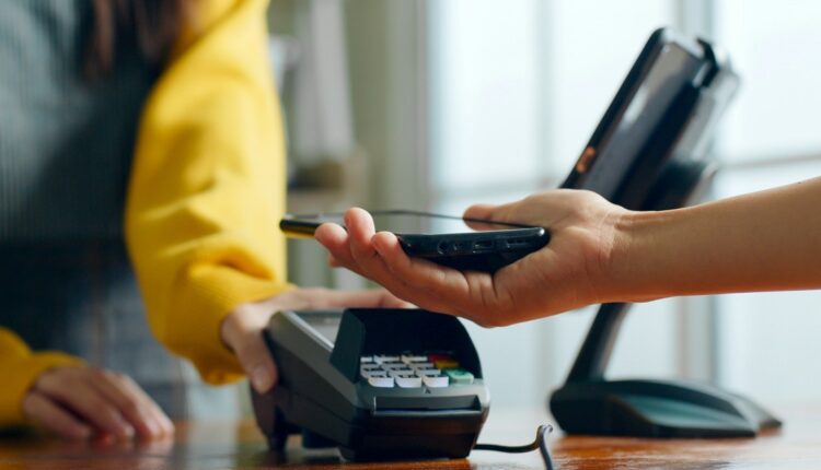 La eliminación de las demoras con los pagos tradicionales, además de la seguridad de las transacciones, son logros invaluables de los sistemas de pago instantáneos