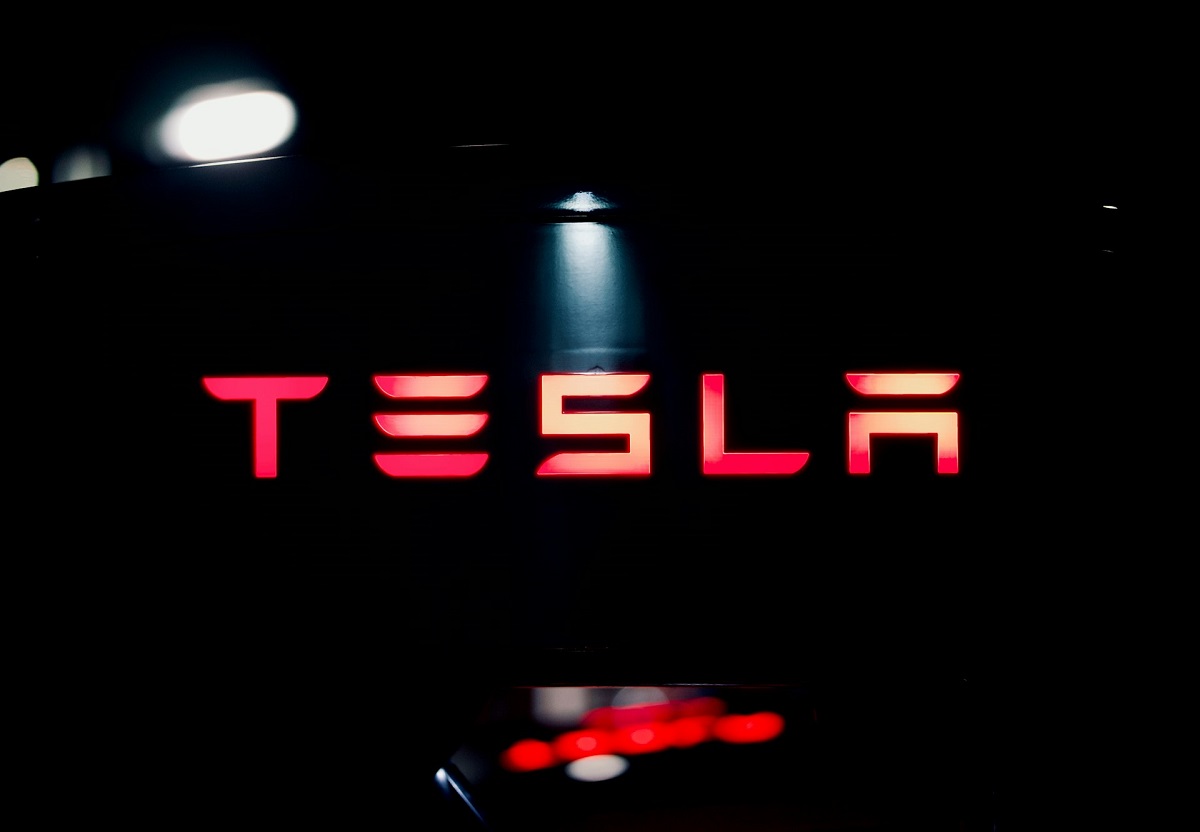 En un evento mediático realizado el jueves 10 de octubre, Elon Musk dio a conocer el robotaxi Cybercab, de Tesla, con el que pretende revolucionar el sector