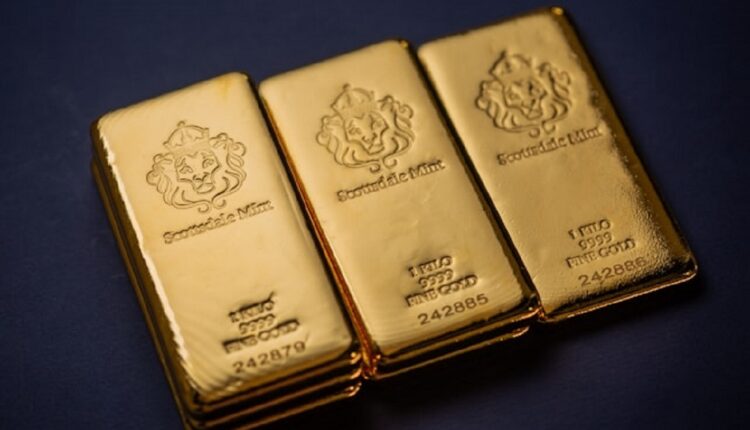 El escritor, inversor y conferencista Robert Kiyosaki mantiene su predicción sobre el colapso del dólar estadounidense y recomienda invertir en bitcoin, además de bienes tradicionales como el oro y la plata