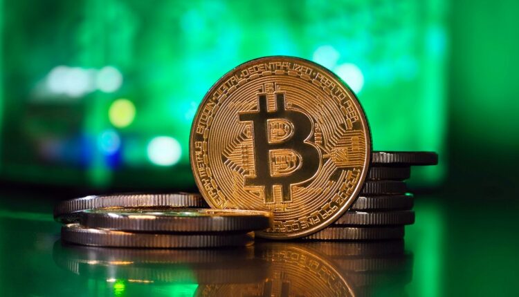 El mayor proveedor de telecomunicaciones de Europa, Deutsche Telekom, incursiona en la minería de bitcoin con energía de fuentes renovables
