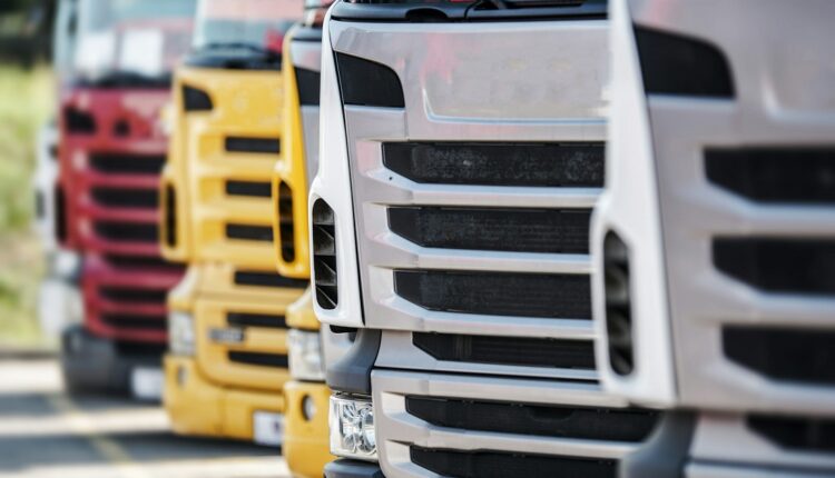 Una alianza entre la empresa rusa Kamaz y la J.C. Internacional 2004 C.A. permitirá el ensamblaje en el país de autobuses de tamaño medio, camiones de carga de 20 toneladas y unidades para el transporte público