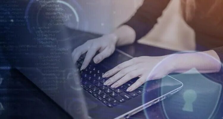 La empresa de ciberseguridad ESET ofrece el posible panorama para 2025 en materia de ataques cibernéticos, tomando en cuenta las amenazas que surgieron durante el año que está por terminar