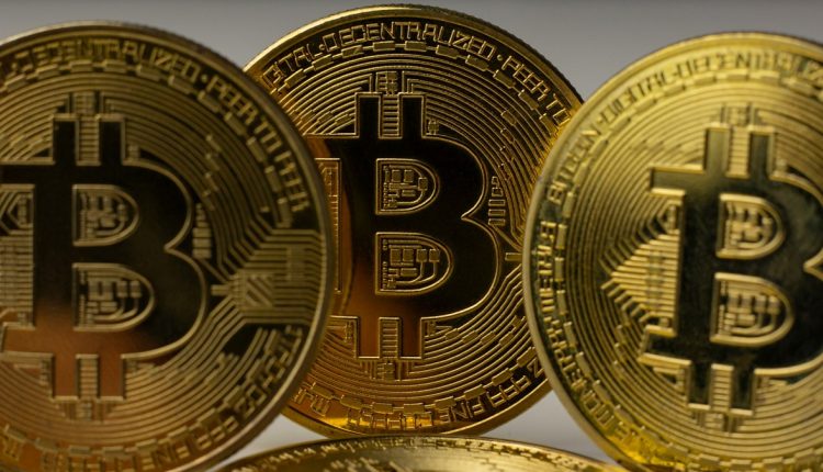 A medida que se acerca el fin de año, los analistas lanzan sus estimaciones sobre el valor que podría alcanzar el bitcoin en los primeros meses de 2025