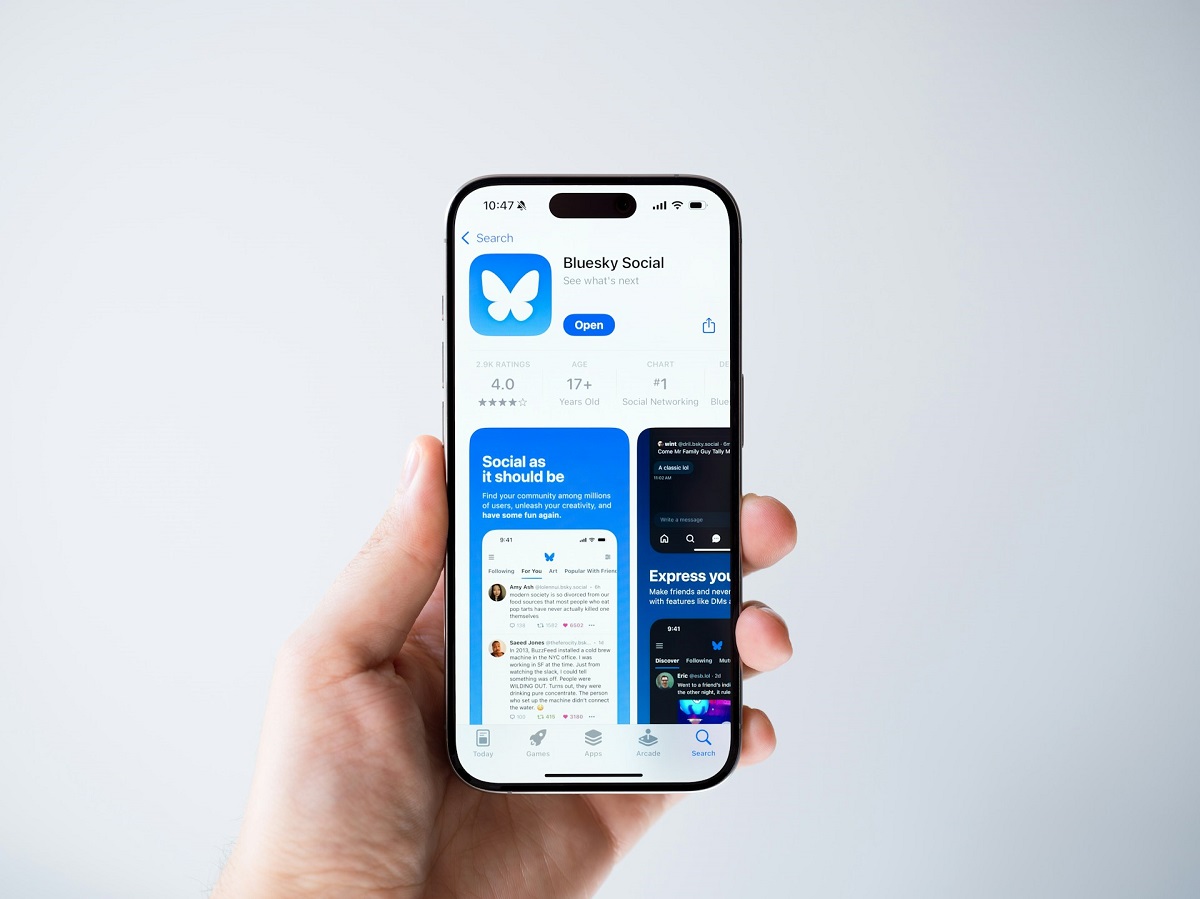 Ante la migración de usuarios desde X, Bluesky endurecerá las medidas de autenticación para combatir la suplantación de identidad frente a cuentas de parodias, sátiras y cuentas de fans