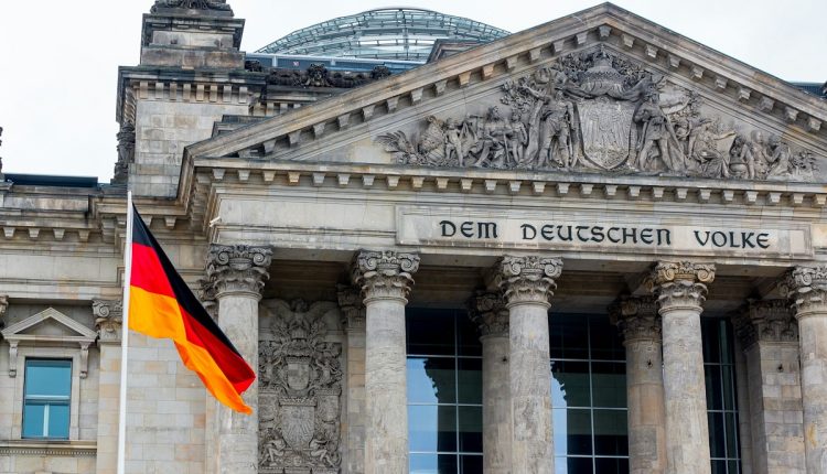 2024 fue el segundo año consecutivo de recesión económica para Alemania. En medio de los preparativos para las elecciones legislativas del 23 de febrero los analistas no ven una recuperación rápida para el país