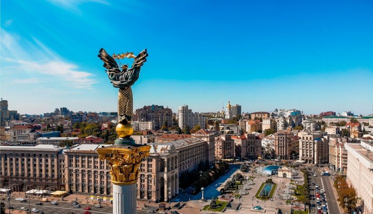 El presidente del Comité de Finanzas, Impuestos y Política Aduanera de Ucrania, Danylo Hetmantsev, ha señalado que la legalización del bitcoin en el país podría estar lista para mediados de 2025. Con ello, el gobierno lograría atraer inversiones y estabilizar la economía
