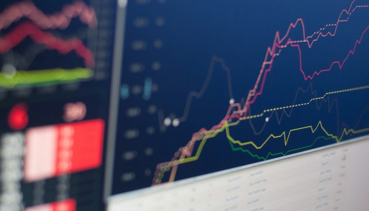 El gobierno chileno redujo su proyección de crecimiento económico para este año a 2,5 %, mientras prevé un incremento de la inflación