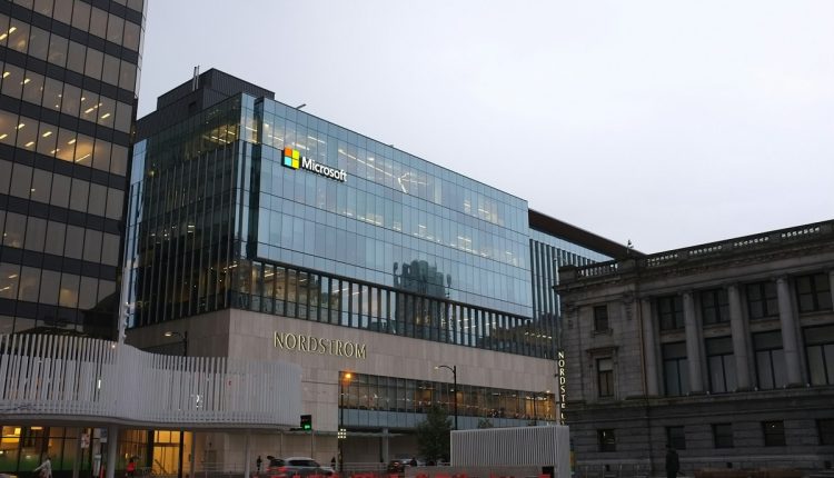 La prueba de una versión gratuita de Office para descargar está en marcha por parte de Microsoft como una opción para los usuarios ante la versión del paquete de software pago