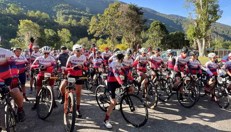 Presentado por Rodri Sábato, los amantes del ciclismo y del deporte se acercarán este domingo a las 8:30 pm, a un evento único cargado de esfuerzo y de pasión, en el que más de 1.000 ciclistas se entregan en cuerpo y alma por cruzar la meta a 4.200 metros sobre el nivel del mar