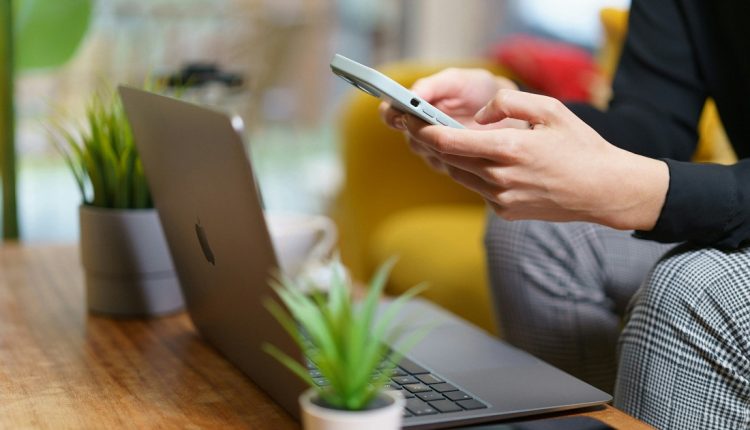 Los usuarios de WhatsApp cuentan con una nueva función para Android que les permite escanear cualquier documento directamente desde la aplicación